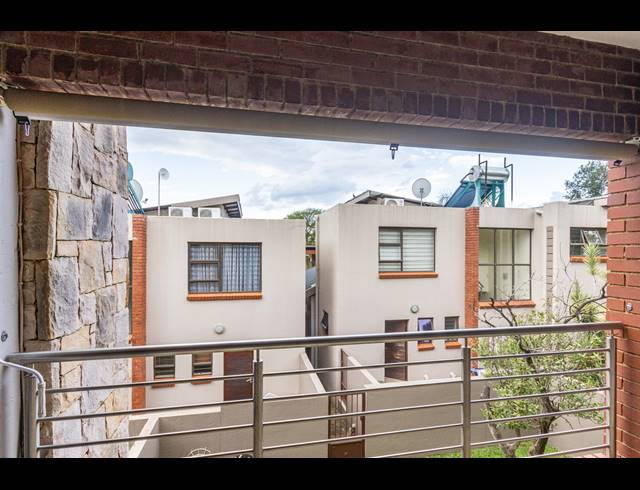 2 BEDROOM SECTIONAL TITLE FOR SALE IN BLACKHEATH